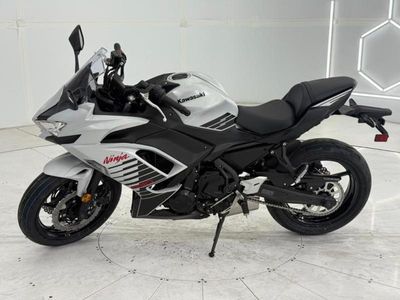 2026 Kawasaki Ninja 650 - Photo 7