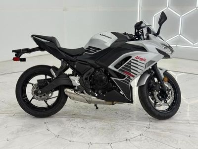 2026 Kawasaki Ninja 650 - Photo 8