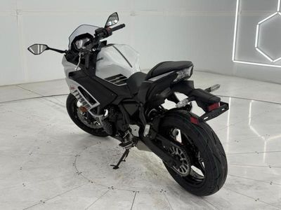 2026 Kawasaki Ninja 650 - Photo 4