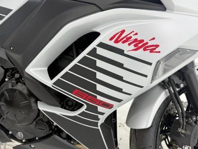 2026 Kawasaki Ninja 650 - Photo 15