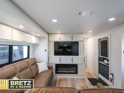 2026 Brinkley Model I - Photo 17