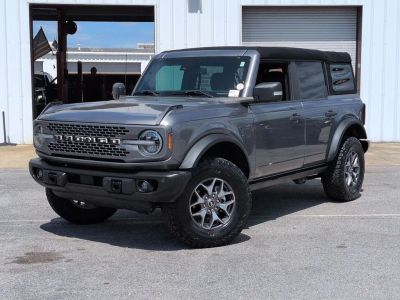 2023 Ford Bronco - Photo 1