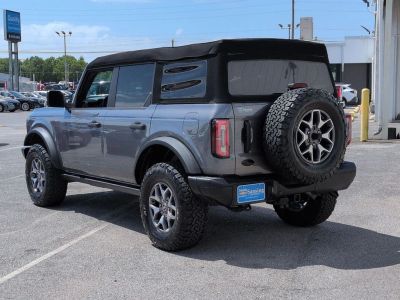 2023 Ford Bronco - Photo 3