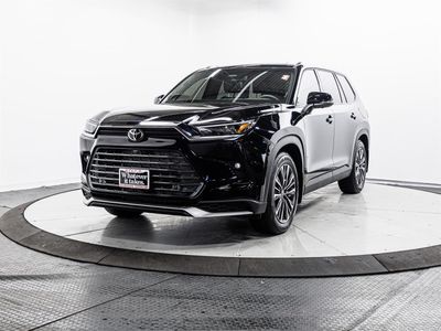 2025 Toyota Grand Highlander Hybrid - Photo 3