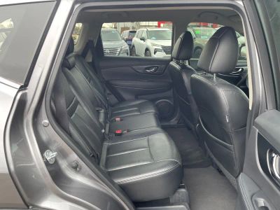 2016 Nissan Rogue - Photo 19