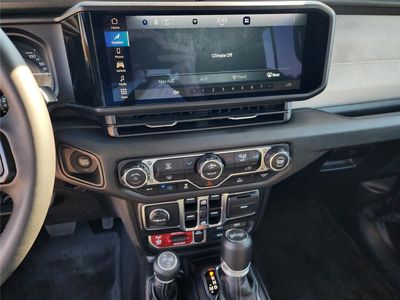 2026 Pre-Owned 2025 Jeep Wrangler 4xe - Photo 15