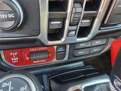 2026 Pre-Owned 2025 Jeep Wrangler 4xe - Photo 20