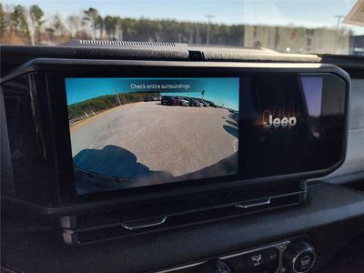 2026 Pre-Owned 2025 Jeep Wrangler 4xe - Photo 17