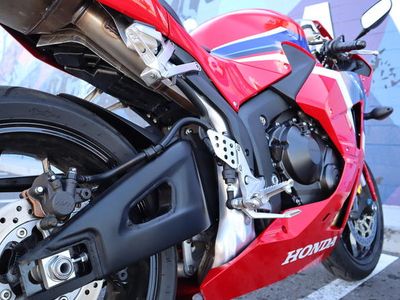 2024 Honda CBR600RR - Photo 10