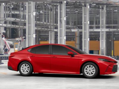 2026 Toyota Camry - Photo 13