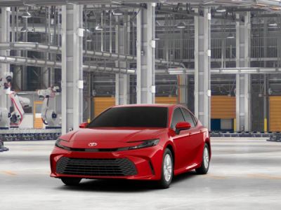 2026 Toyota Camry - Photo 18