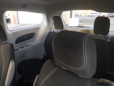 2023 Chrysler Voyager - Photo 18