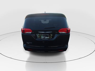 2023 Chrysler Voyager - Photo 6