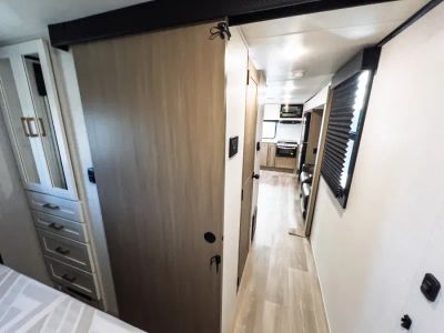 2027 Jayco NORTH TRAIL — photo 15 view