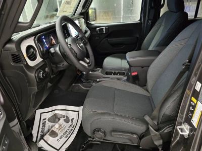 2026 Jeep Wrangler — photo 15 view