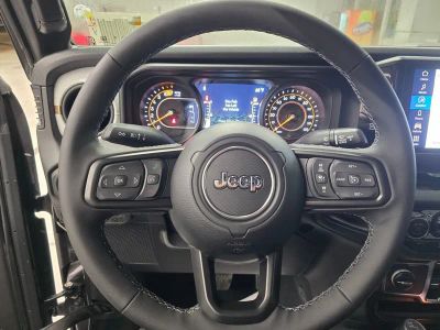 2026 Jeep Wrangler — photo 16 view