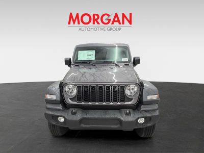 2026 Jeep Wrangler — photo 8 view