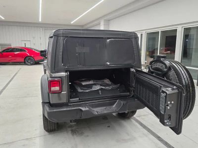 2026 Jeep Wrangler — photo 33 view
