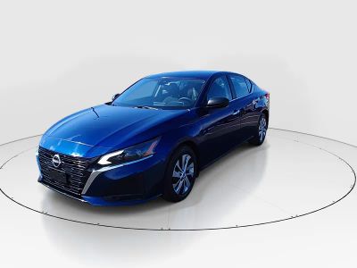 2024 Nissan Altima - Photo 3