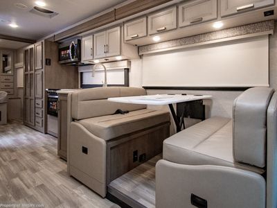 2026 Thor Motor Coach Omni Trail - Photo 12