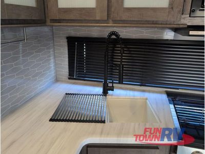 2022 Forest River RV Wildwood - Photo 15