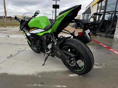 2025 Kawasaki Ninja ZX-6R - Photo 4