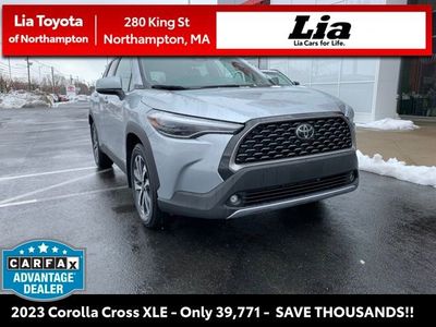 2023 Toyota Corolla Cross XLE - Photo 2