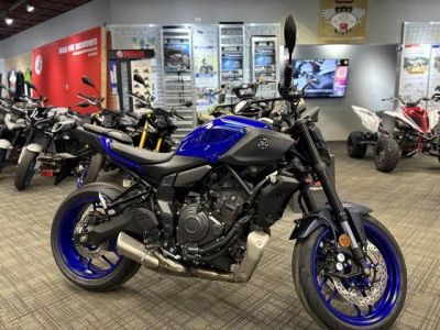2026 Yamaha MT-07 — front three-quarter view