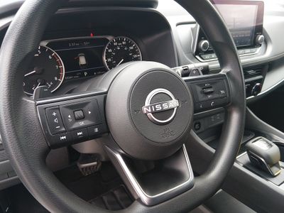 2024 Nissan Rogue - Photo 12