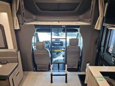 2027 Grand Design Lineage Series M — photo 18 view