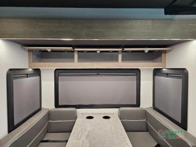 2027 Grand Design Lineage Series M — photo 40 view