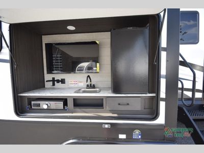 2026 Venture RV SportTrek Touring Edition — photo 11 view