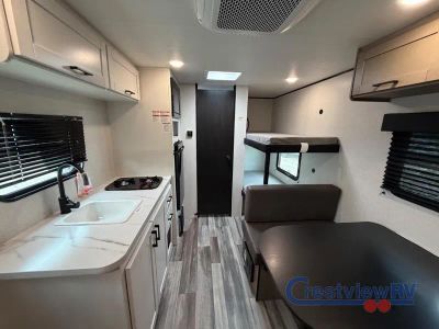 2026 Jayco Jay Flight SLX - Photo 13