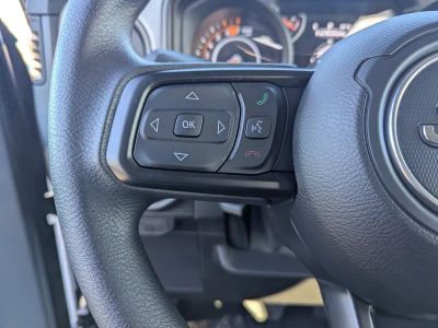 2026 Jeep Wrangler — photo 17 view