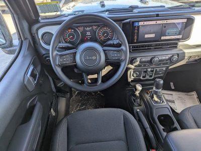 2026 Jeep Wrangler — photo 10 view