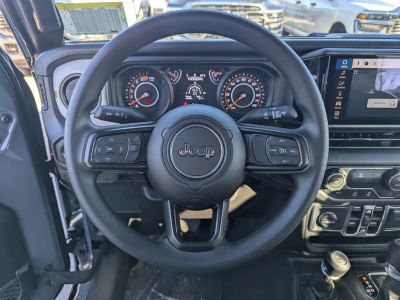 2026 Jeep Wrangler — photo 16 view