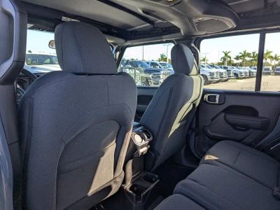 2026 Jeep Wrangler — photo 9 view