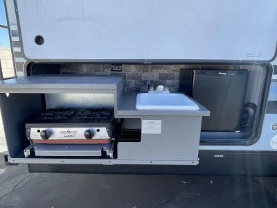 2018 Forest River RV Surveyor - Photo 3