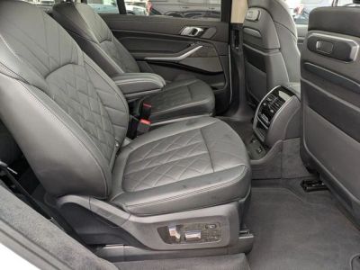 2024 BMW X7 — photo 23 view