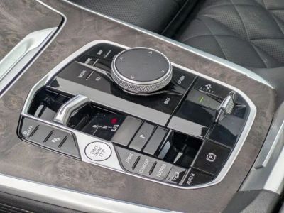 2024 BMW X7 — photo 16 view