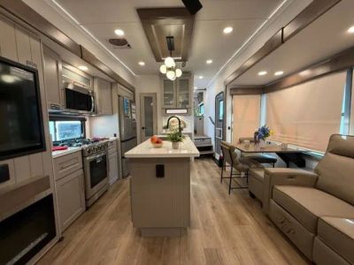 2026 Alliance RV Paradigm - Photo 6