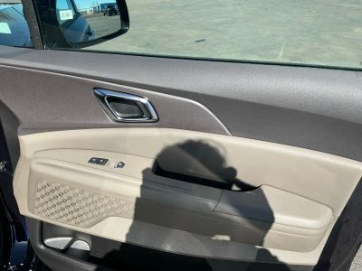 2026 Kia Carnival — photo 21 view