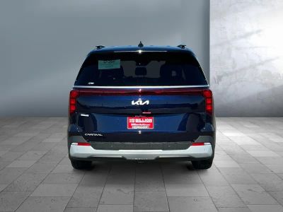 2026 Kia Carnival — detail view
