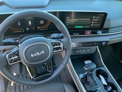 2026 Kia Carnival — photo 15 view