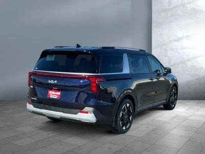 2026 Kia Carnival — engine compartment view