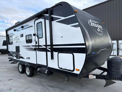 2019 Grand Design Imagine — front three-quarter view