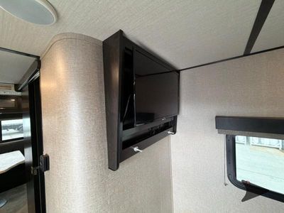 2019 Grand Design Imagine — photo 11 view