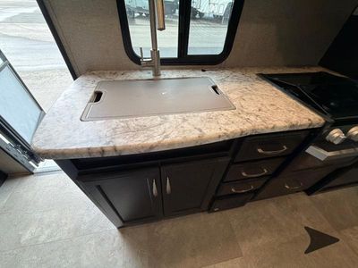 2019 Grand Design Imagine — photo 13 view