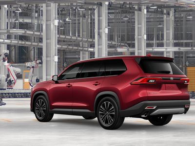 2026 Toyota Grand Highlander Hybrid - Photo 8