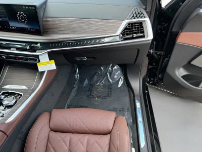2026 BMW X5 — photo 18 view